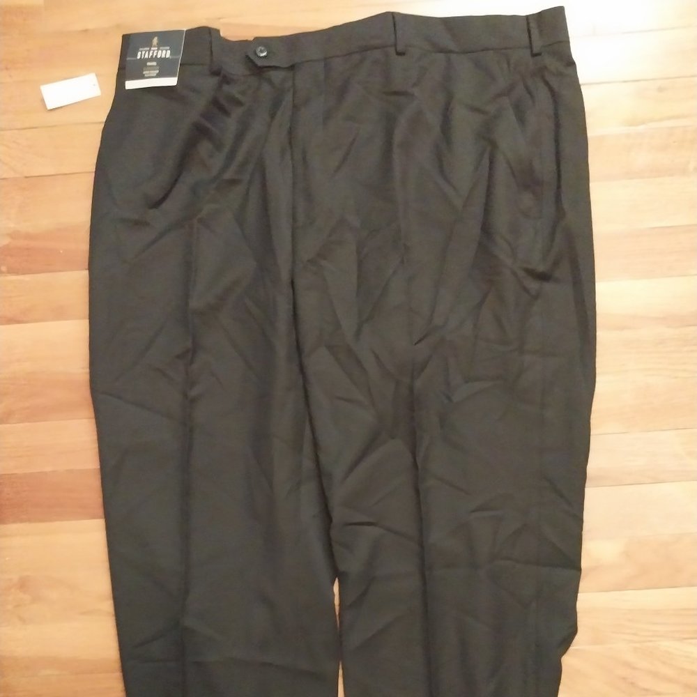 NWT Mens Flat Front Black Travel Pants Stafford 42x30